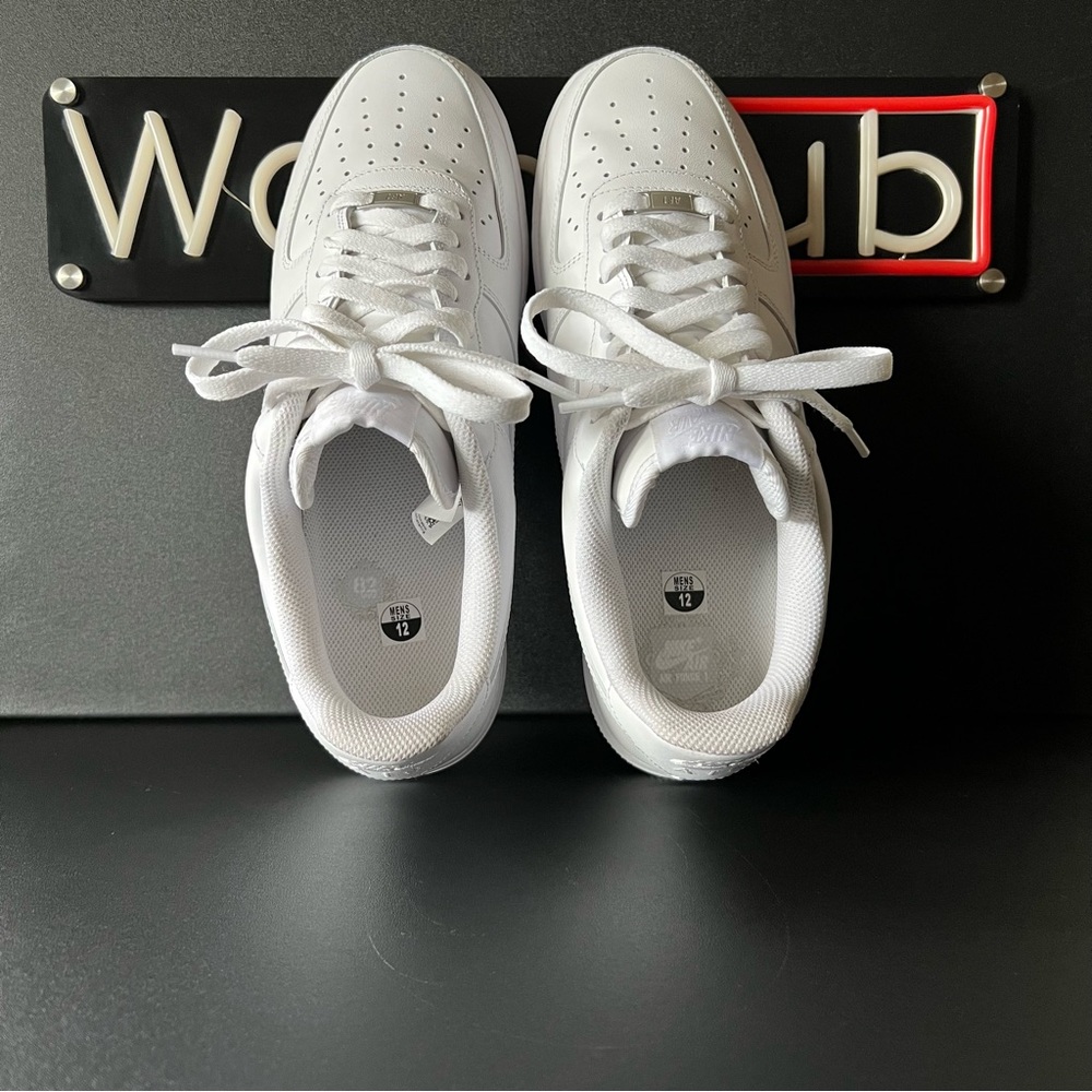 Nike Air Force 1 Low '07 Men's Triple White CW2288-111 Shoes Men’s Size 12 - Picture 7 of 8